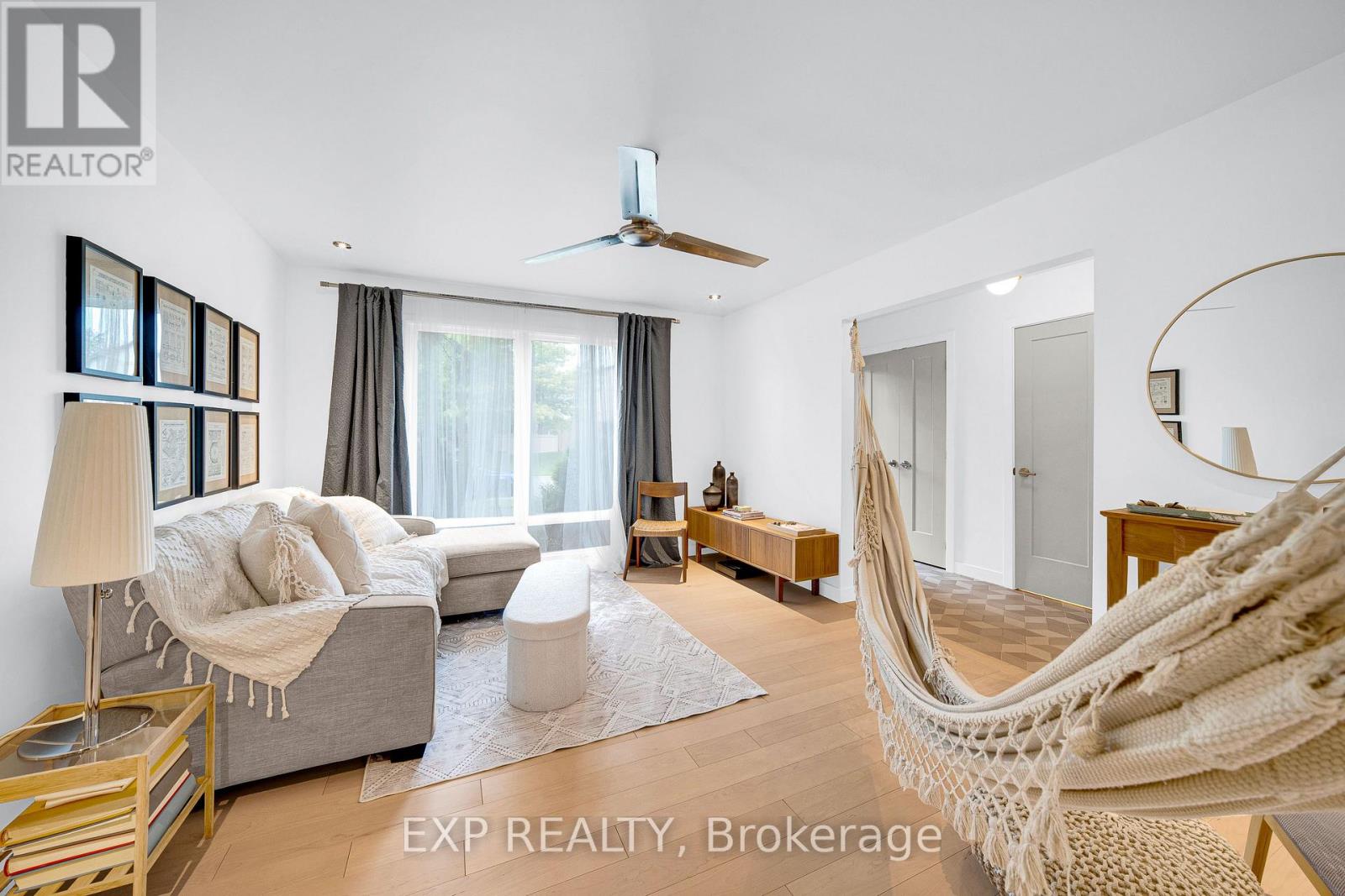 #4 21 MIDLAND CRESCENT - 3