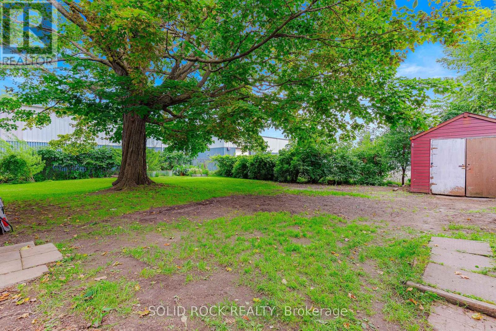 333 JAMES STREET E - 27