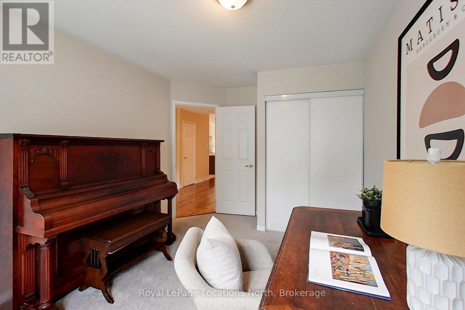 25 GREEN BRIAR DRIVE - 21