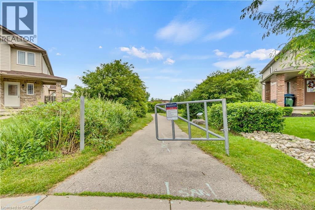 48 CLOUGH Crescent - 36