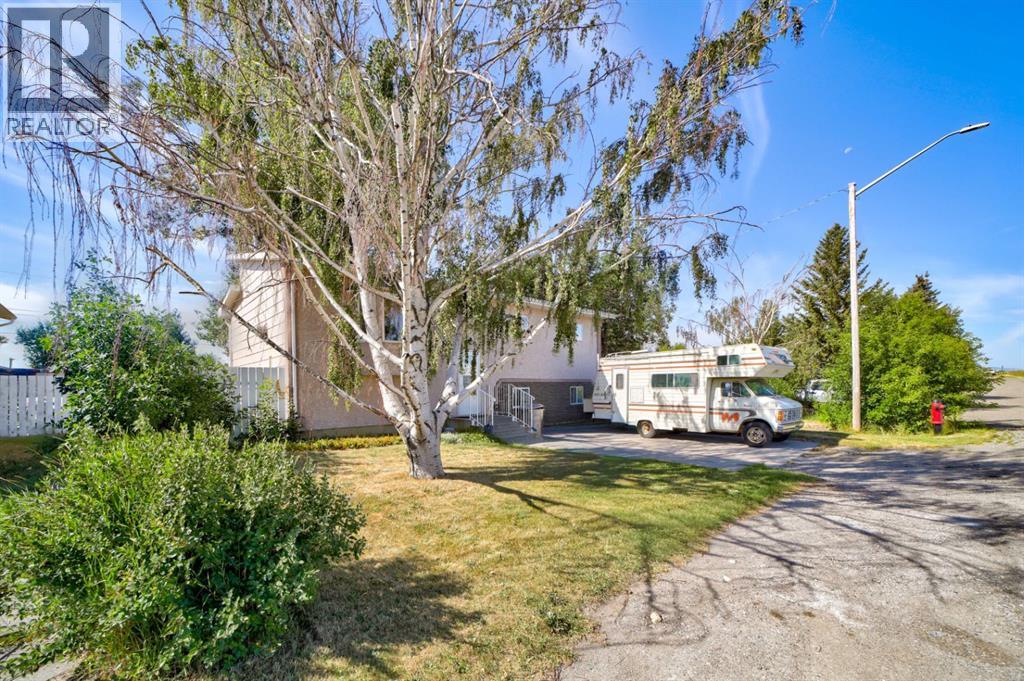 222 McEwan Street - Image 3