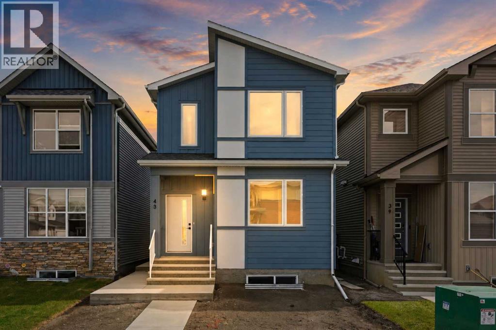 43 Belvedere Crescent SE - 1