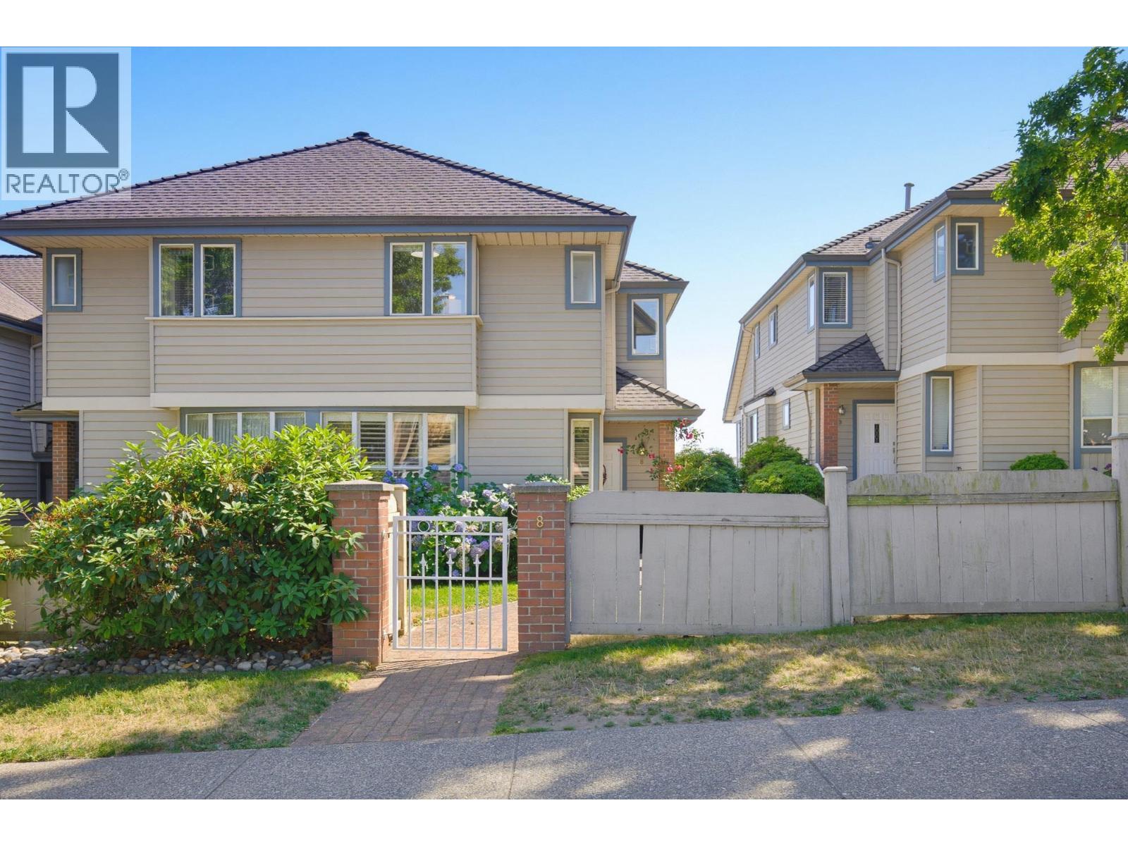 8 920 CITADEL DRIVE
