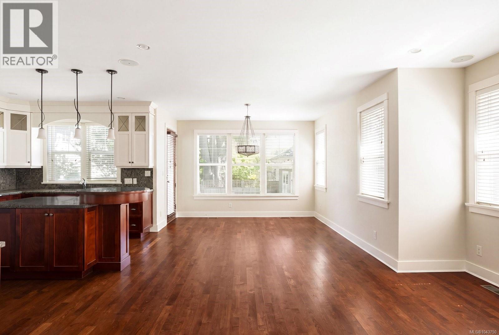 1327 Transit Rd - 15