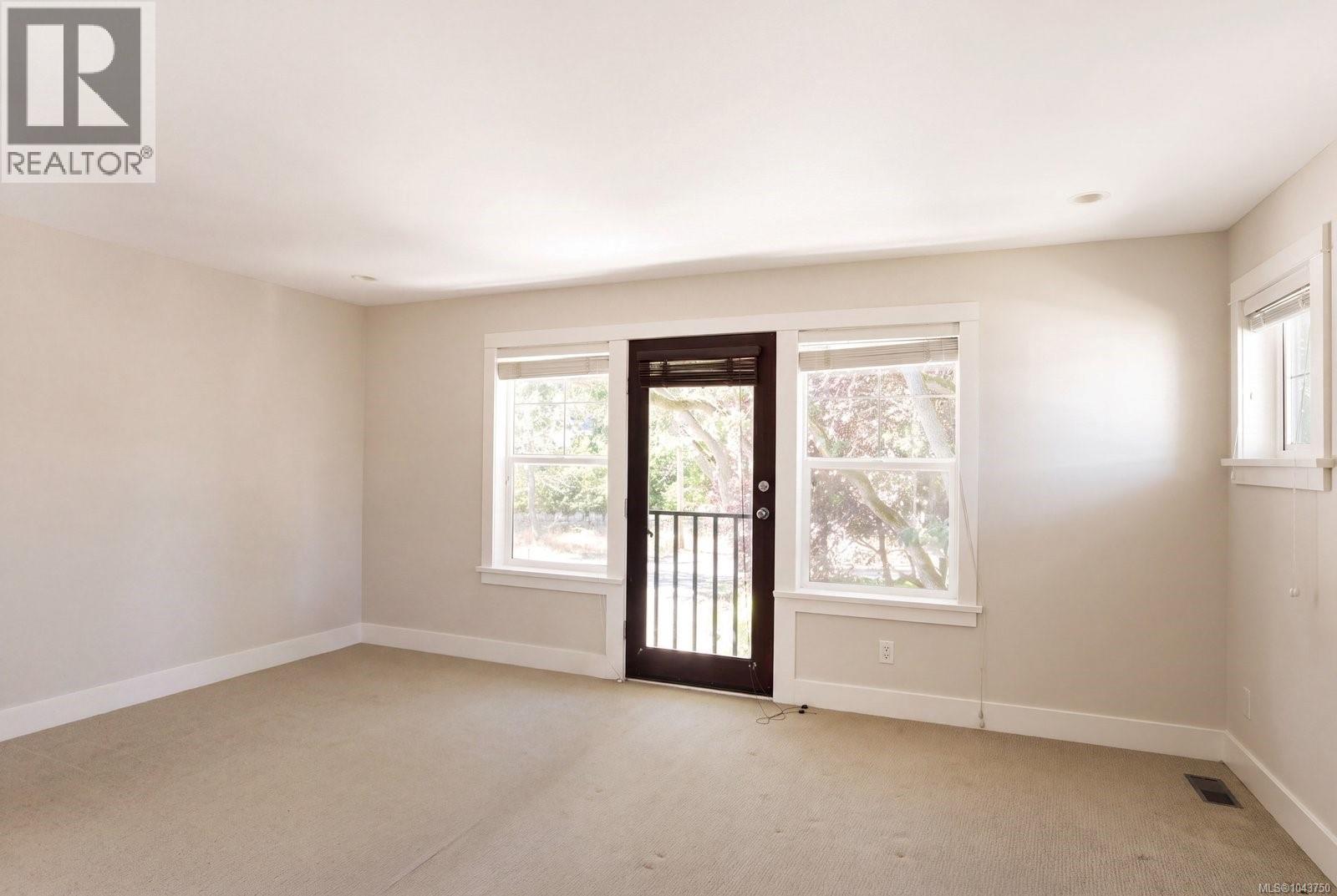 1327 Transit Rd - 27