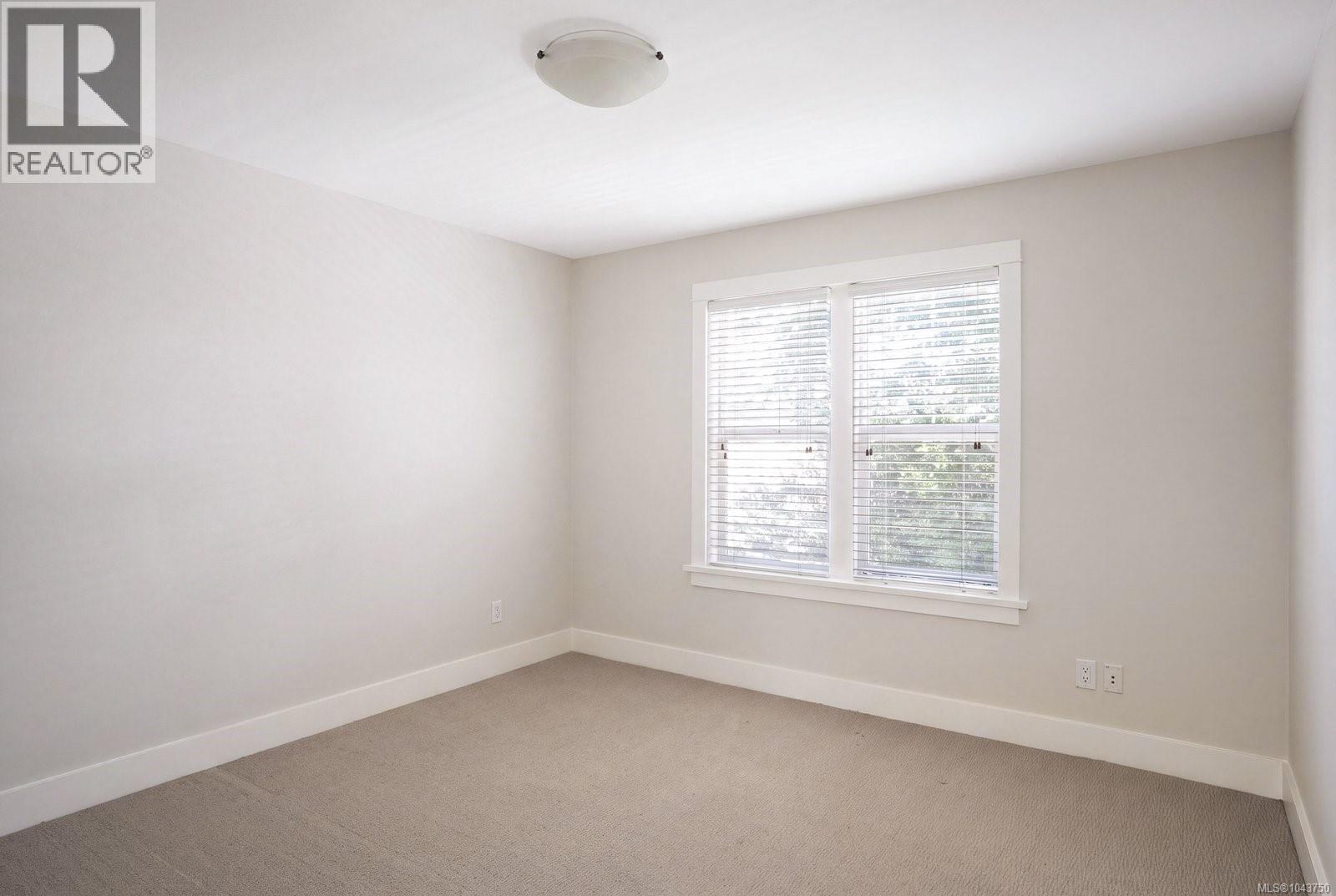  1327 Transit Road, Oak Bay