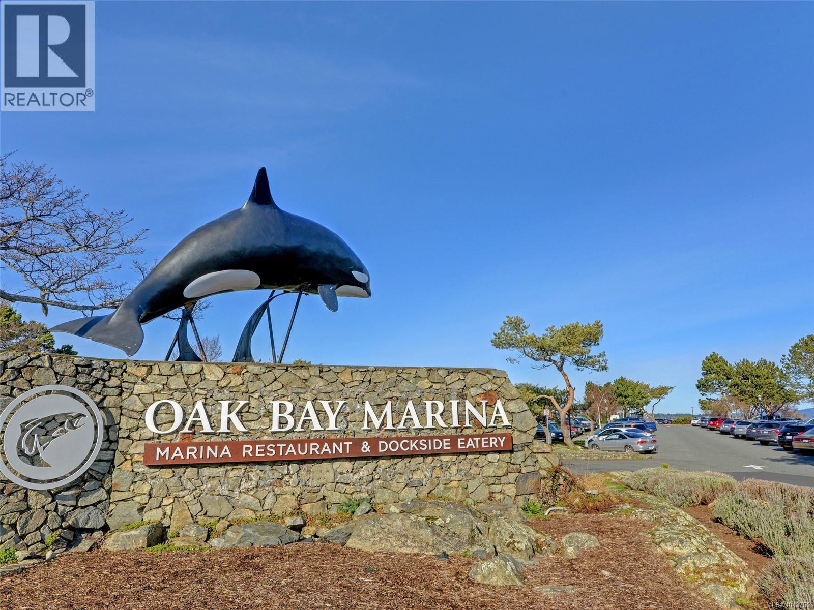  1327 Transit Road, Oak Bay