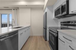 110 60 Philip Lee Drive, Winnipeg, MB R3W0R2 Photo 12