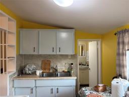 795 Burrows Avenue, Winnipeg, MB R2X0R1 Photo 10