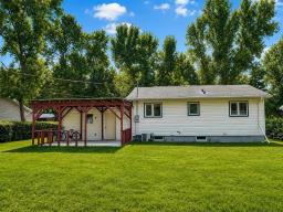 157 2nd Avenue Nw, Altona, MB R0G0B1 Photo 13