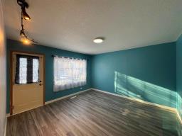 Bedroom - 157 2nd Avenue Nw, Altona, MB R0G0B1 Photo 6