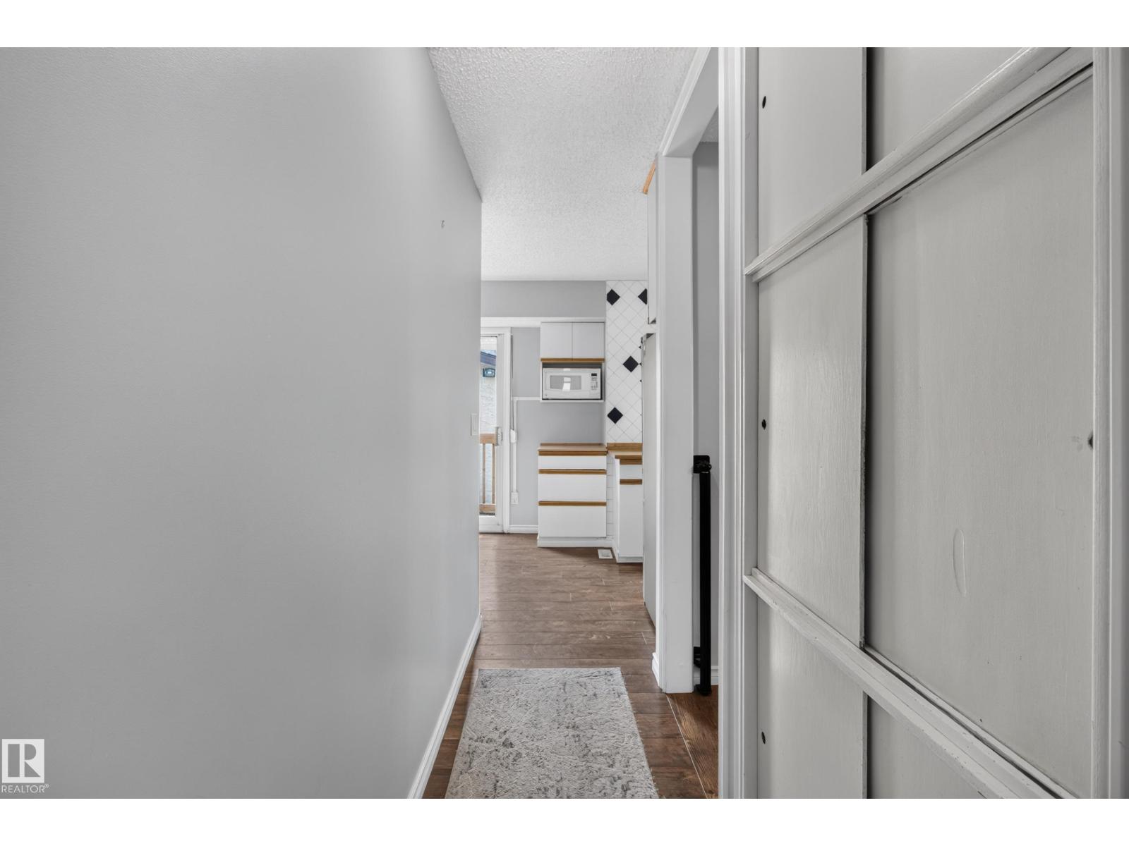 2011 151 Avenue NW - Photo 18