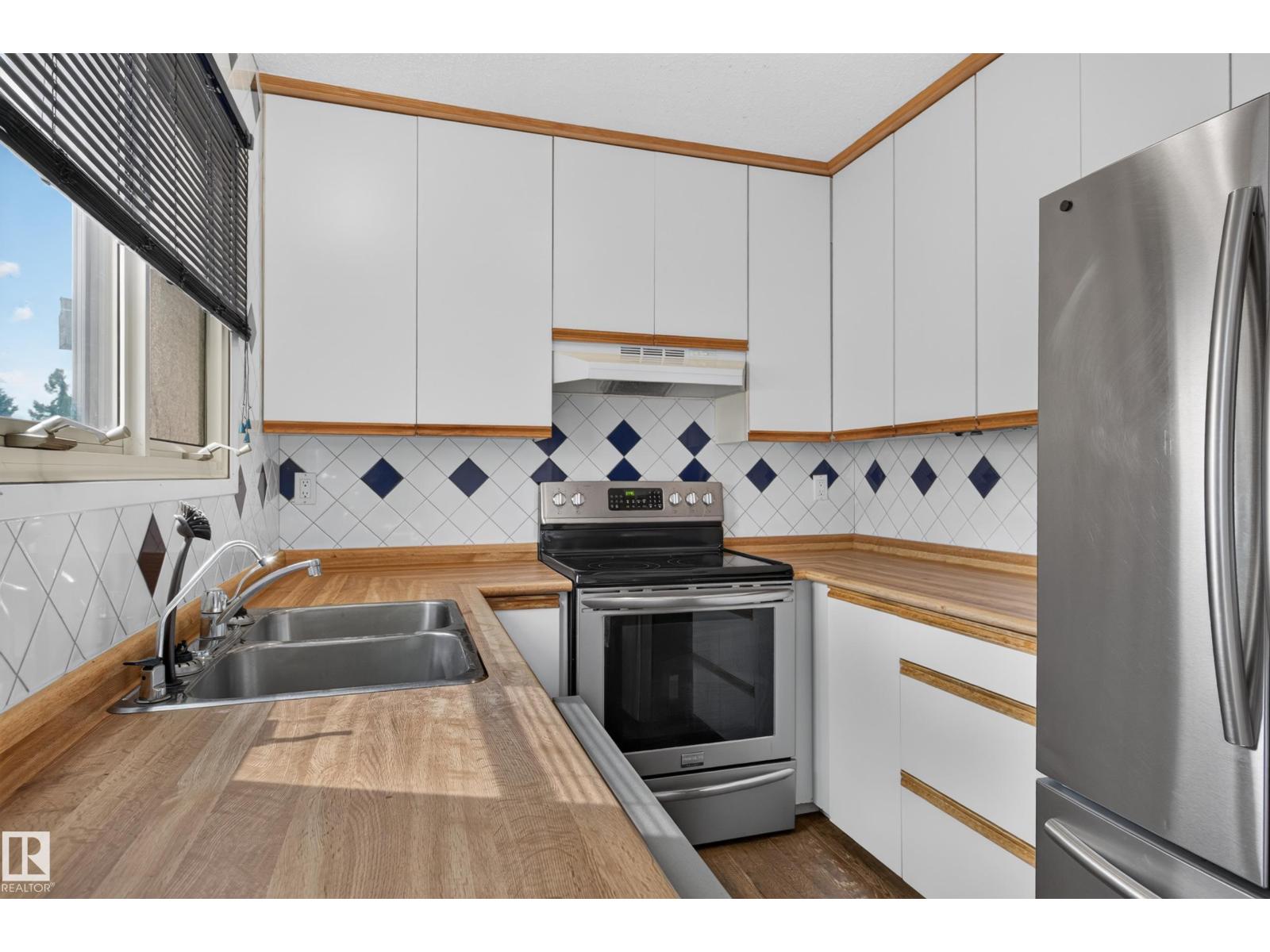 2011 151 AV NW - 22