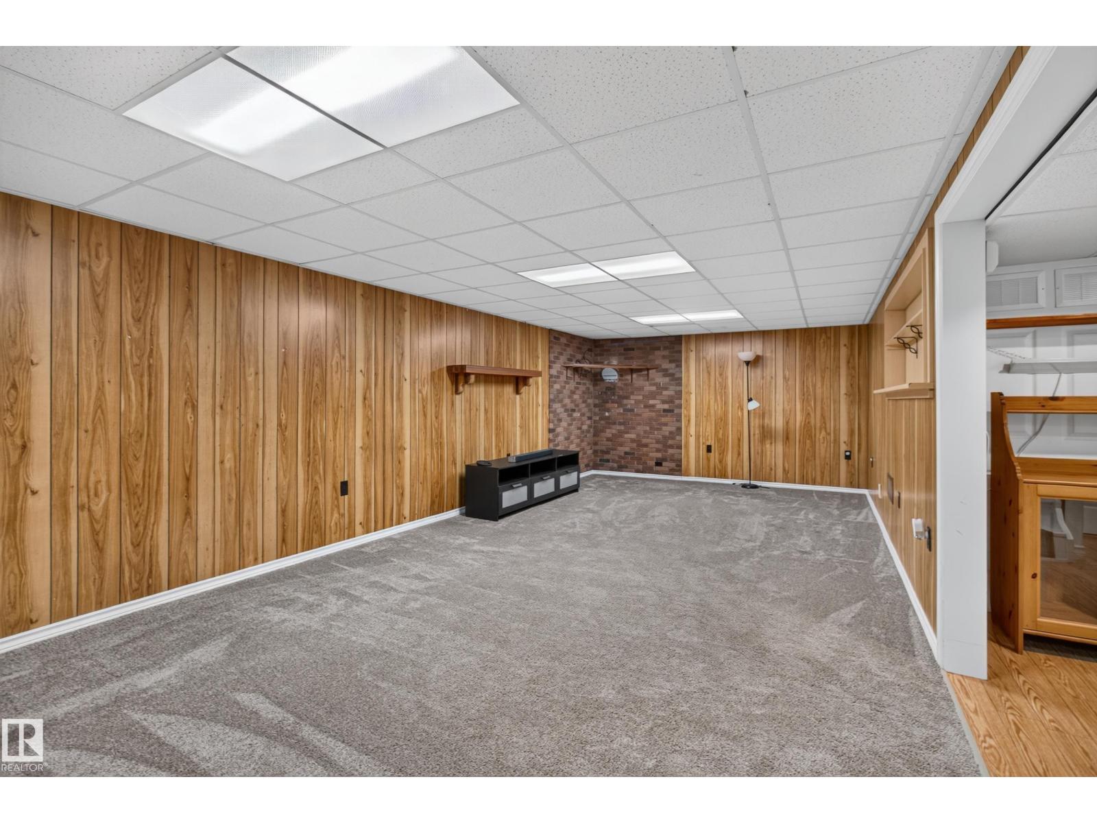 2011 151 Avenue NW - Photo 31