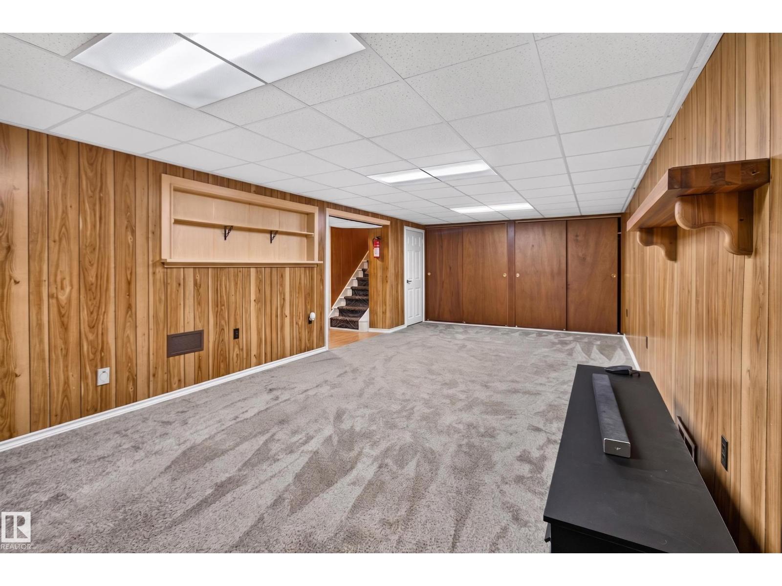 2011 151 Avenue NW - Photo 33