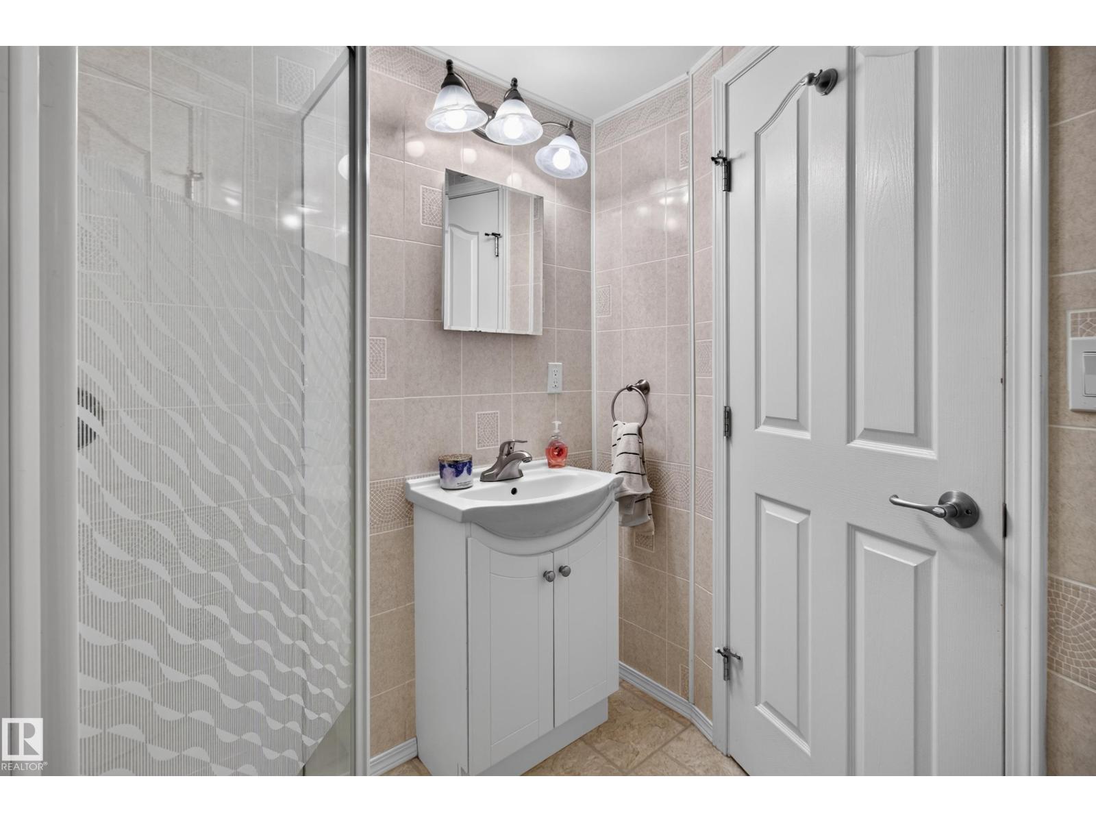 2011 151 Avenue NW - Photo 39