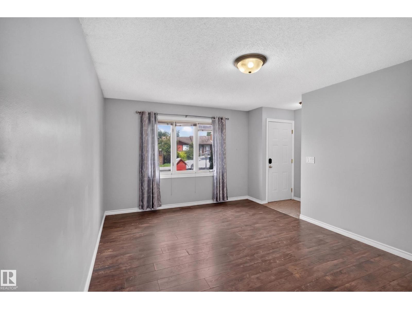 2011 151 AV NW, Fraser, Edmonton photo 4