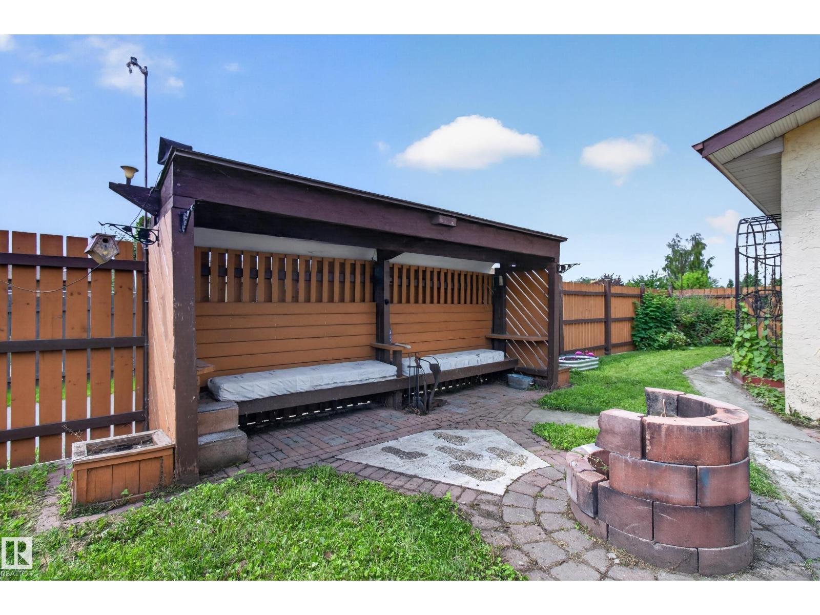 2011 151 Avenue NW - Photo 47