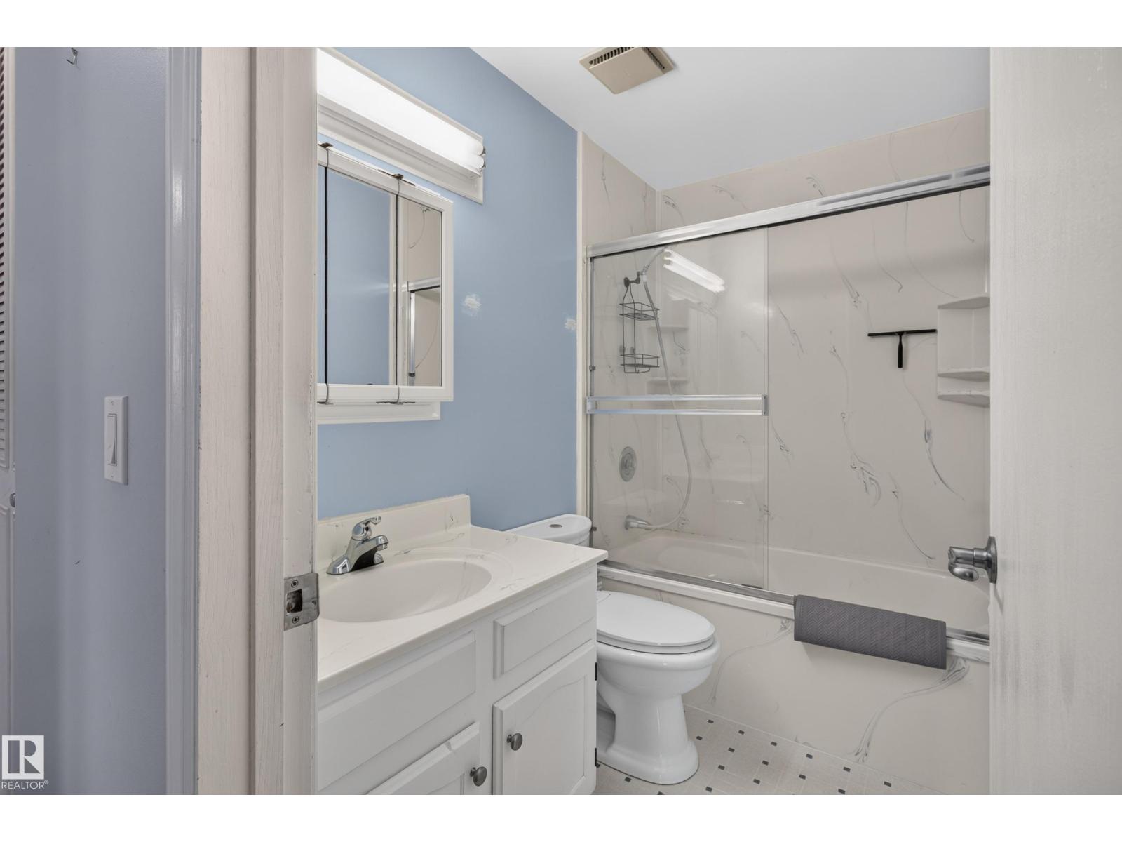 2011 151 Avenue NW - Photo 8