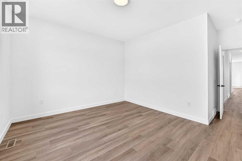 121 Aztec Crescent - Photo 18