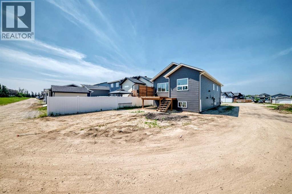 121 Aztec Crescent - Photo 34