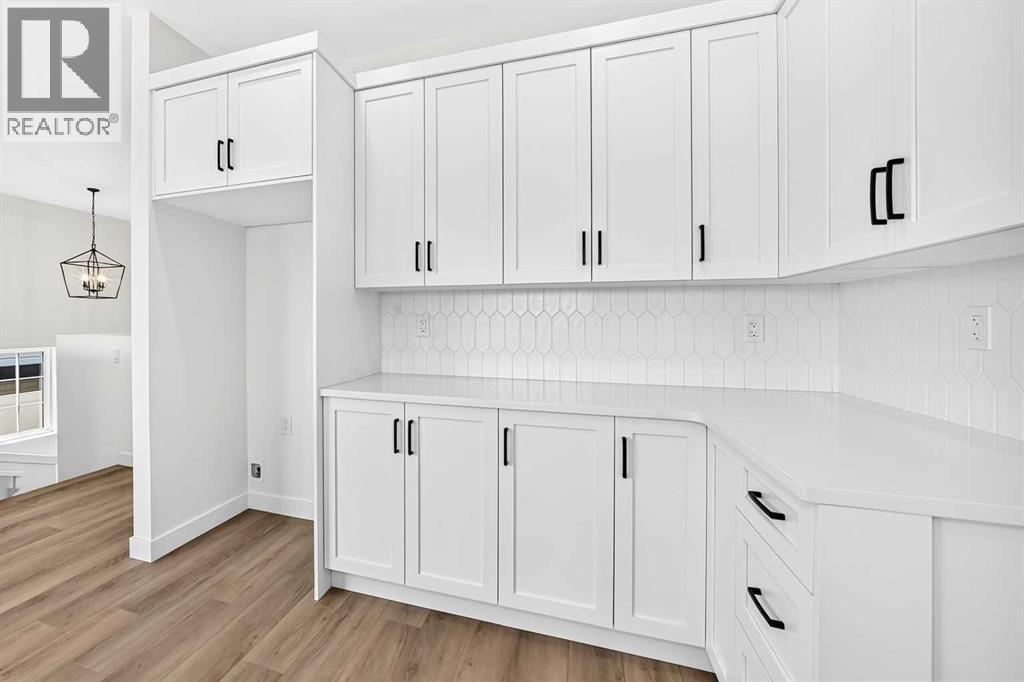 121 Aztec Crescent - Photo 11