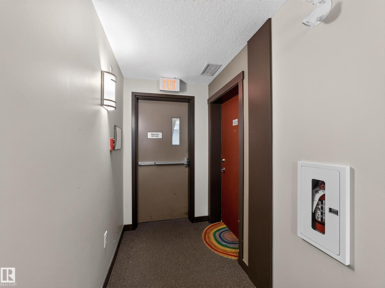 #121 3670 139 AV NW - 4