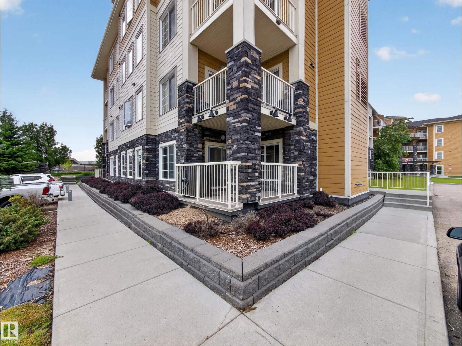 #121 3670 139 AV NW, Clareview Town Centre, Edmonton photo 2