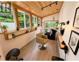 41741 Dogwood Place, Squamish, BC V8B1G5 Photo 6