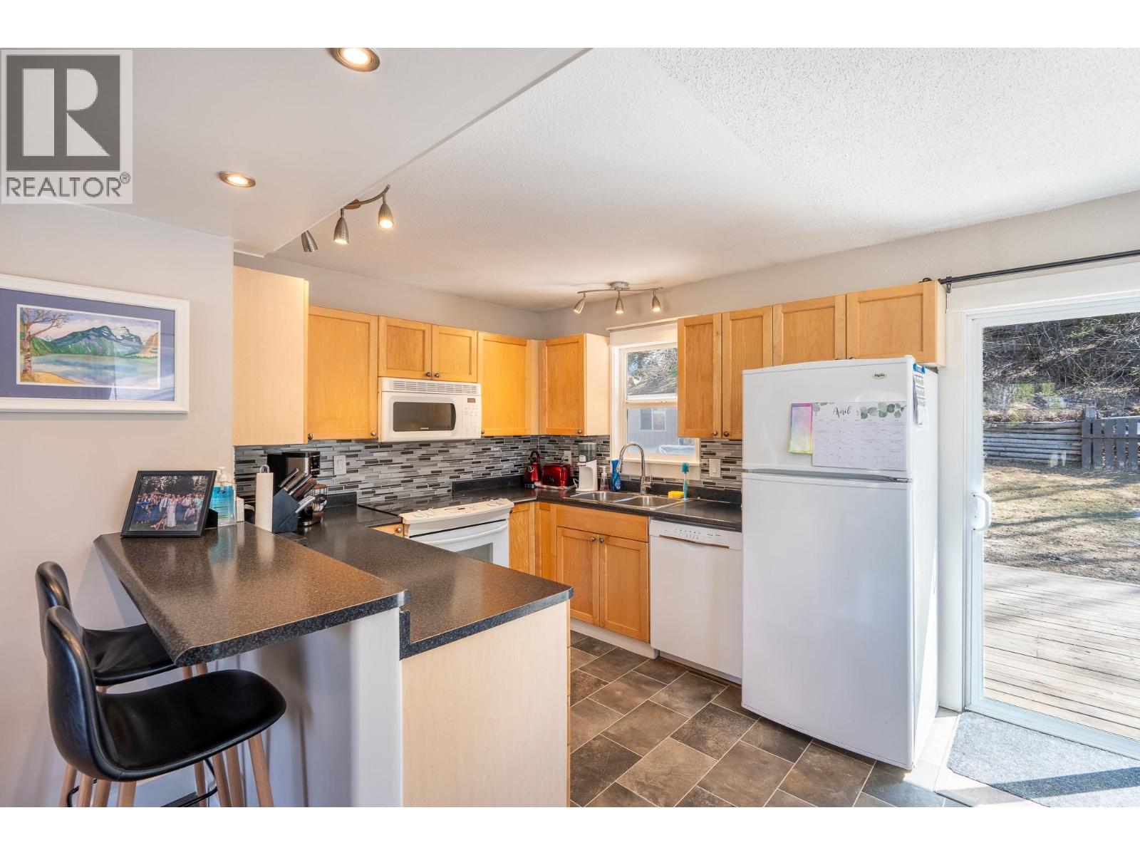 2073 WOODHAVEN DRIVE - 13