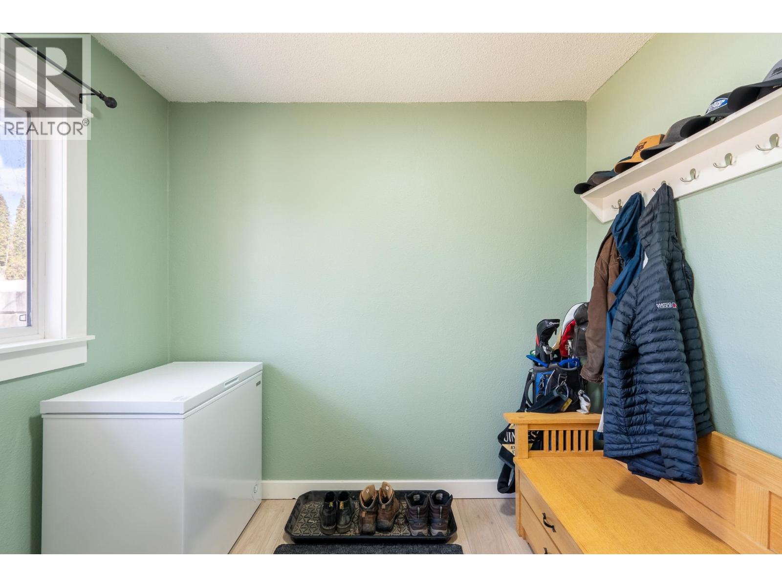 2073 WOODHAVEN DRIVE - 21