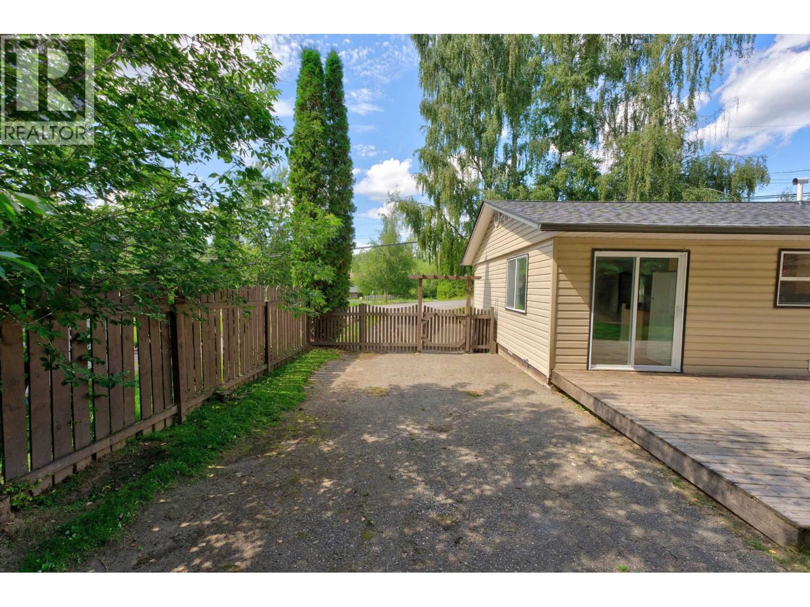 2073 WOODHAVEN DRIVE - Image 3