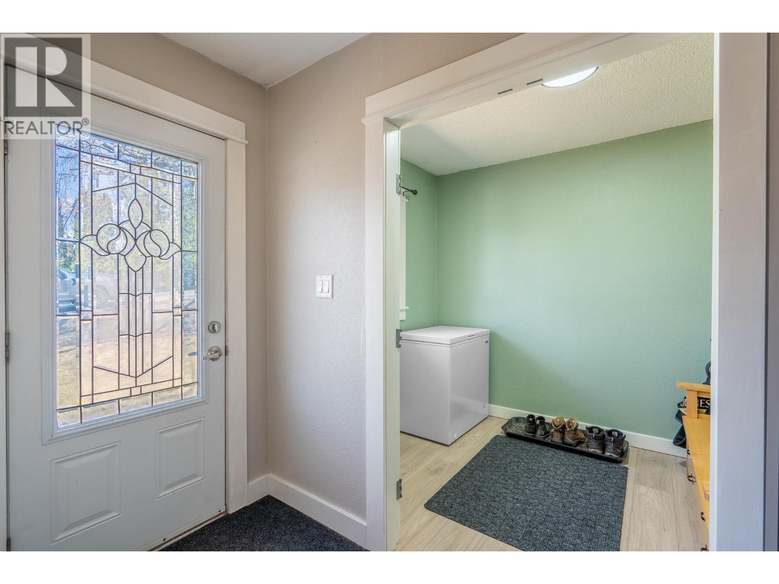 2073 WOODHAVEN DRIVE - Image 7