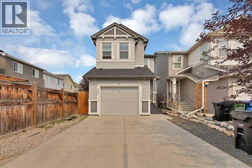 256 Auburn Glen Close SE - 2