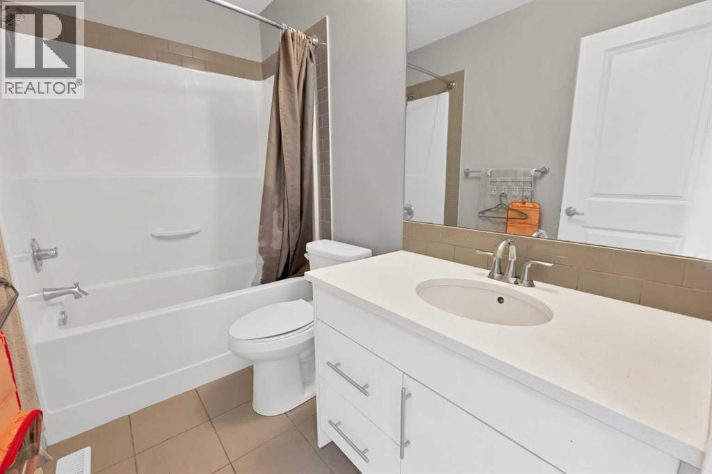 256 Auburn Glen Close SE - 29