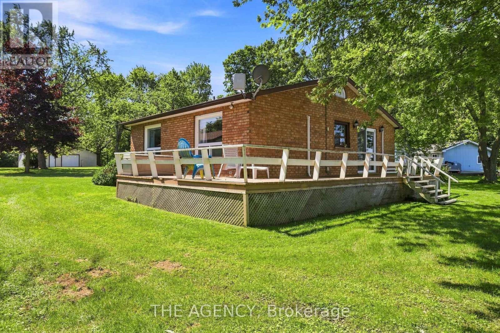 151 HUYCKS BAY ROAD - 36
