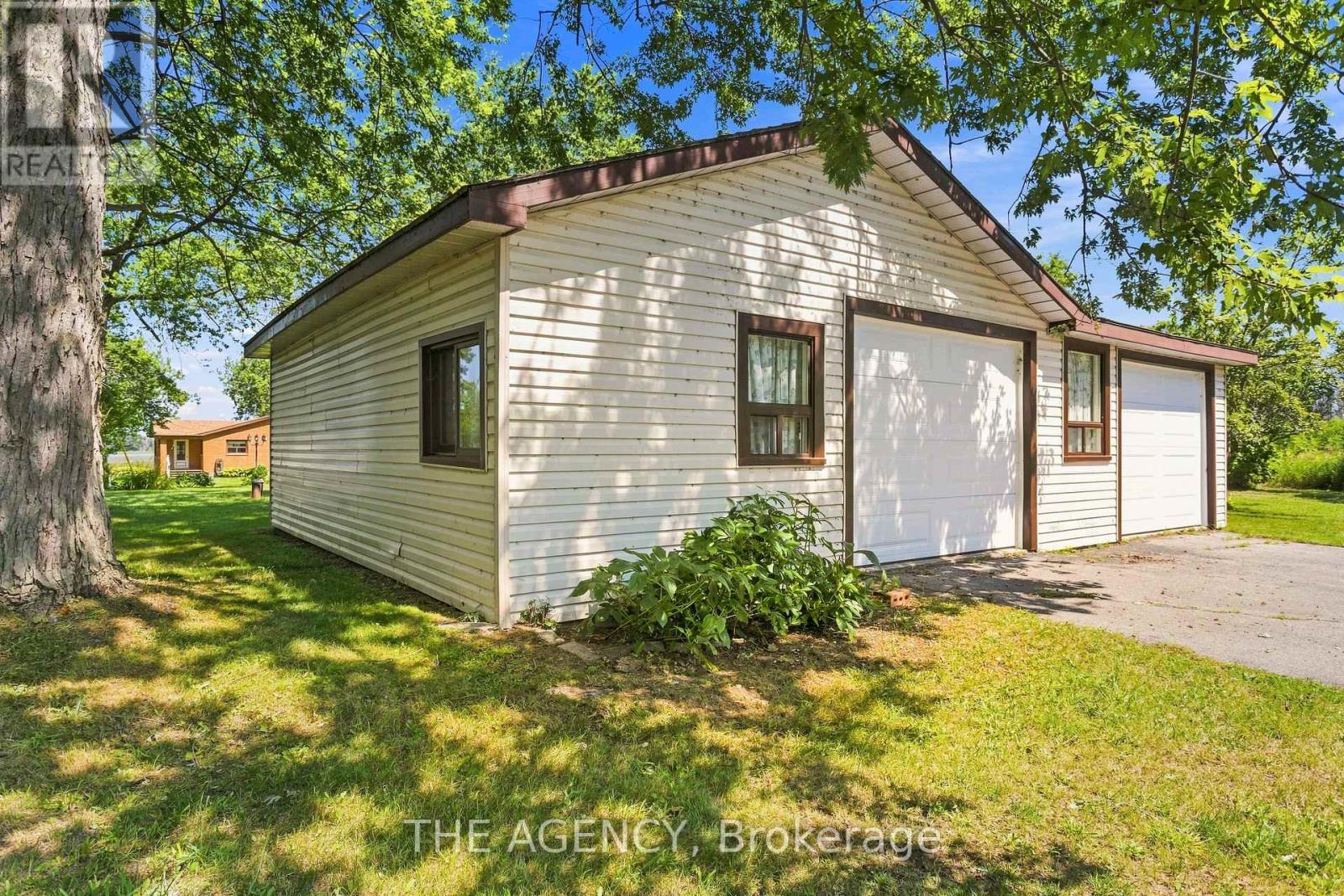 151 HUYCKS BAY ROAD - 40