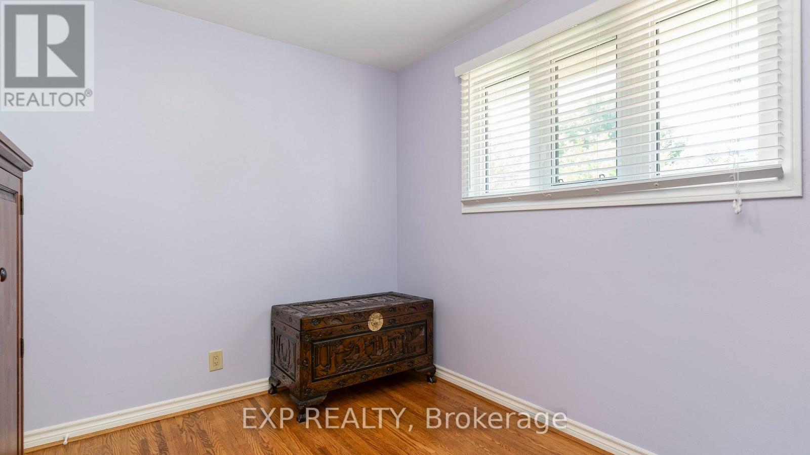 295 TWEEDSMUIR AVENUE - Image 13