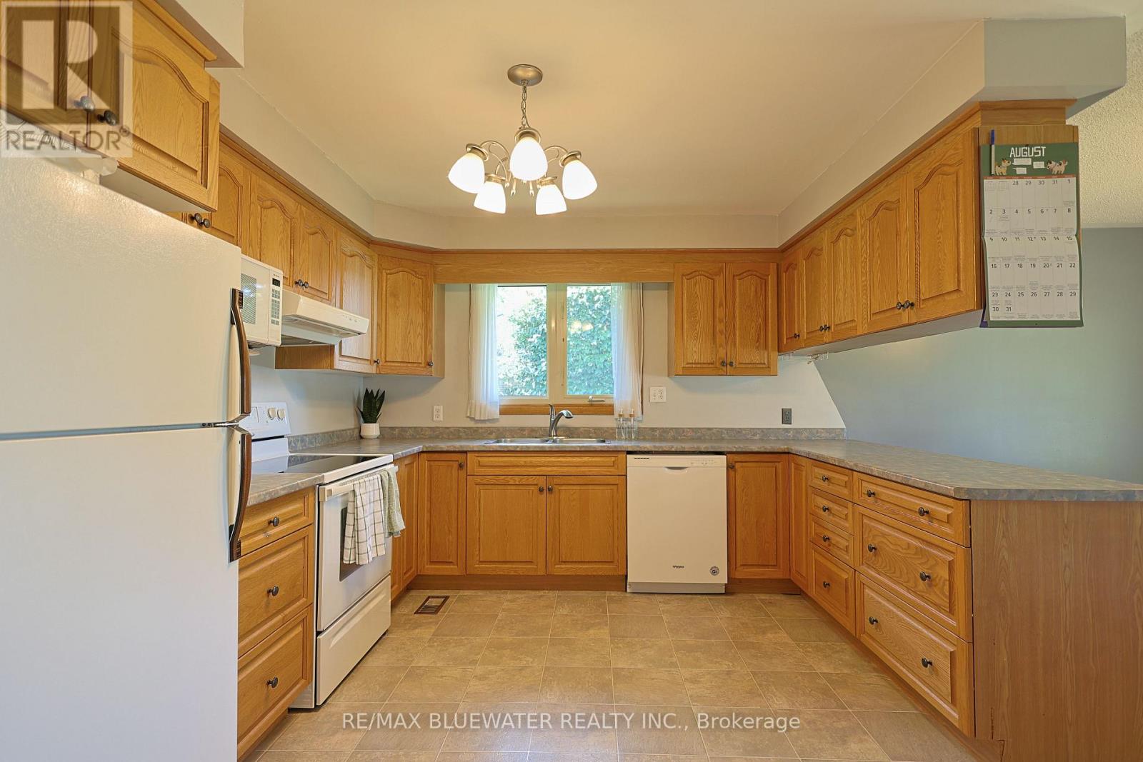 290 ANNA STREET - 23