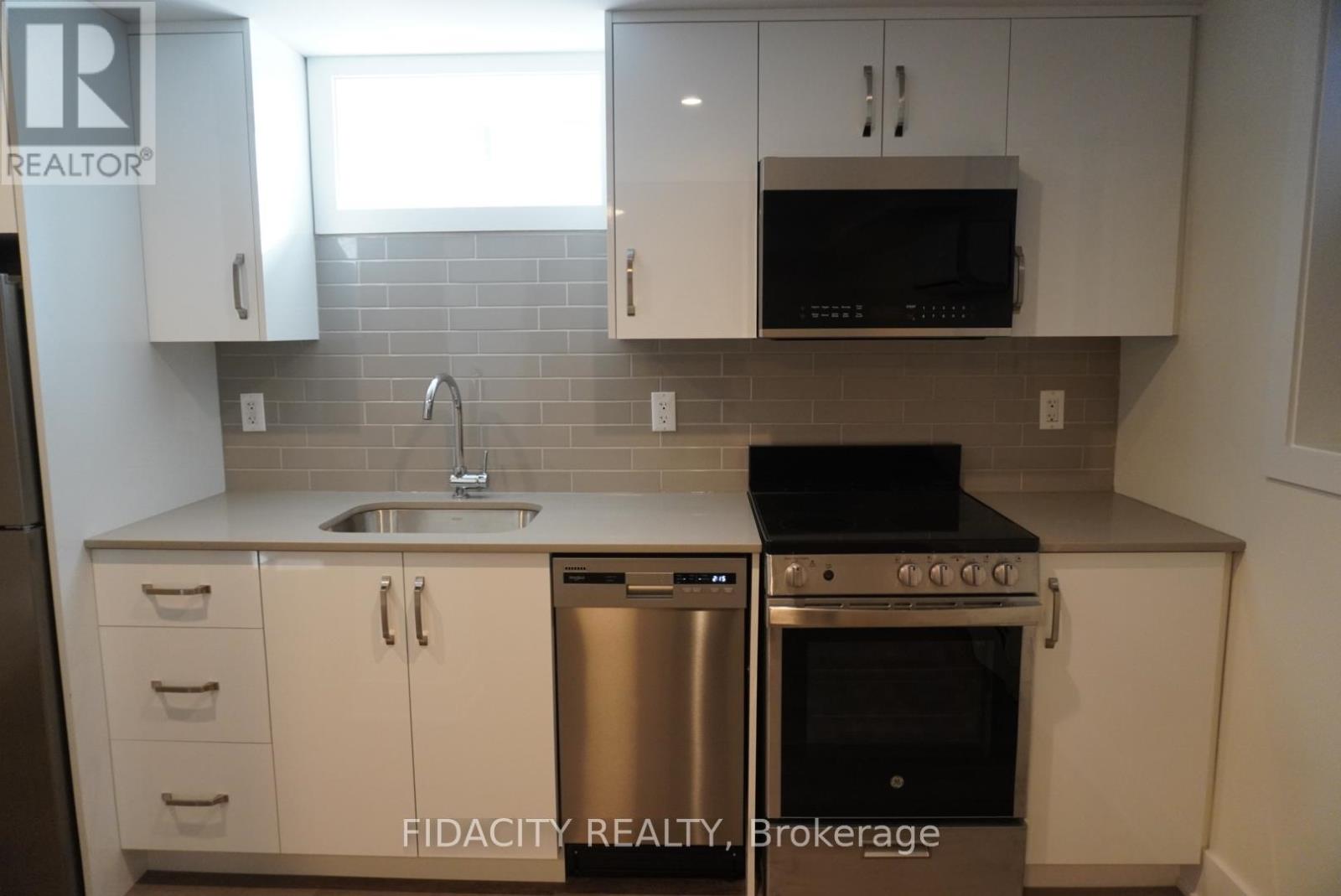 1030 MAITLAND AVENUE - 36