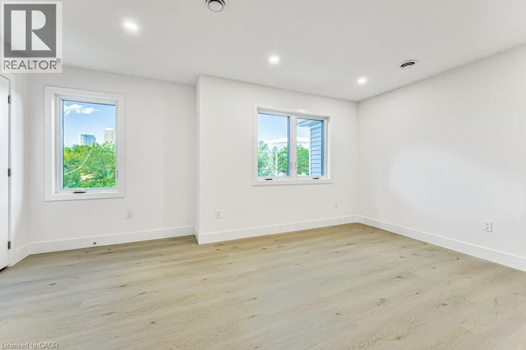 66 GAGE Avenue Unit# 2, Kitchener — photo 2