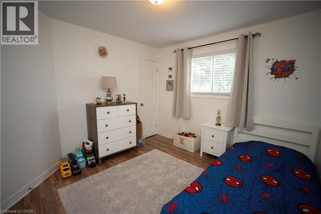 57 OSSINGTON Drive - 27