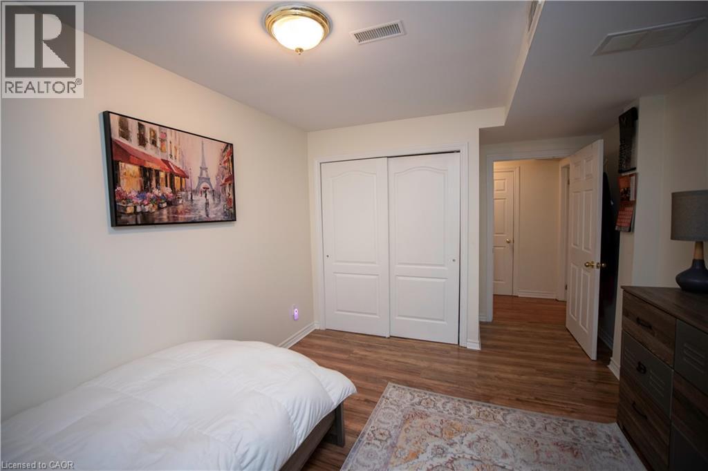 57 OSSINGTON Drive - Image 39