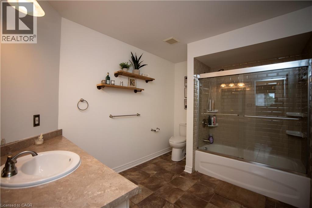 57 OSSINGTON Drive - Image 23