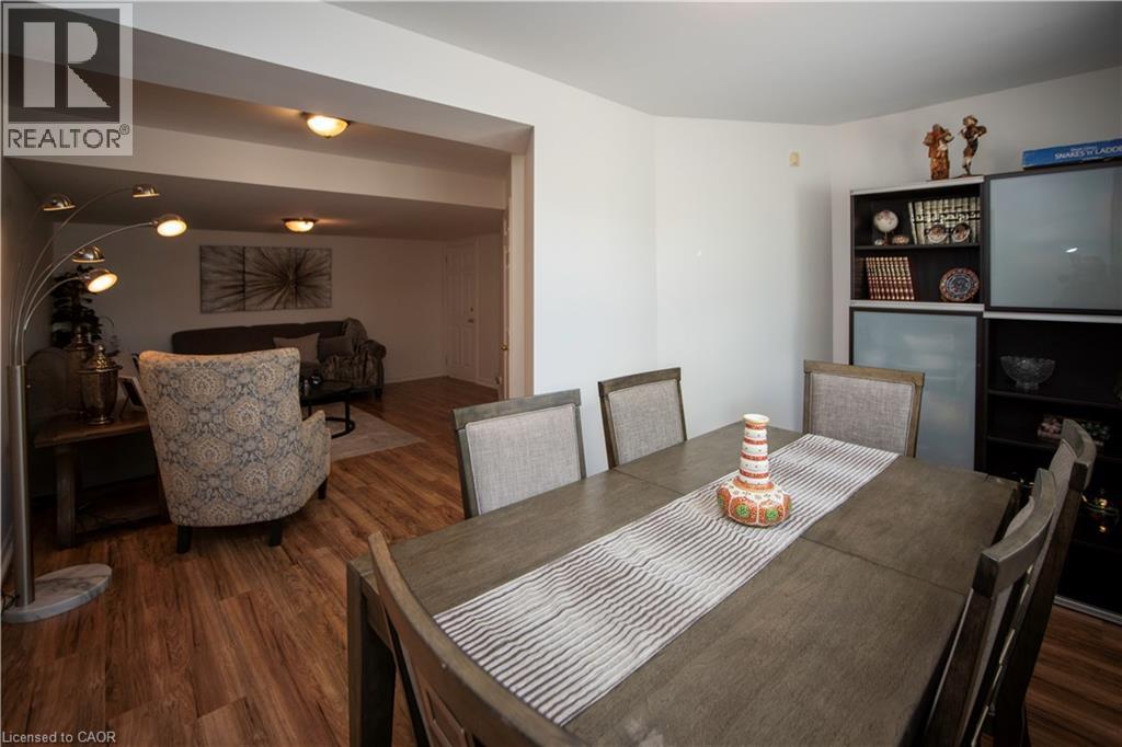 57 OSSINGTON Drive - 35