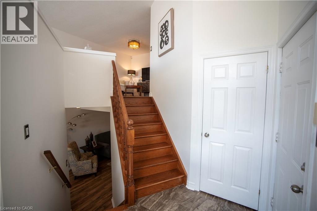 57 OSSINGTON Drive - 3