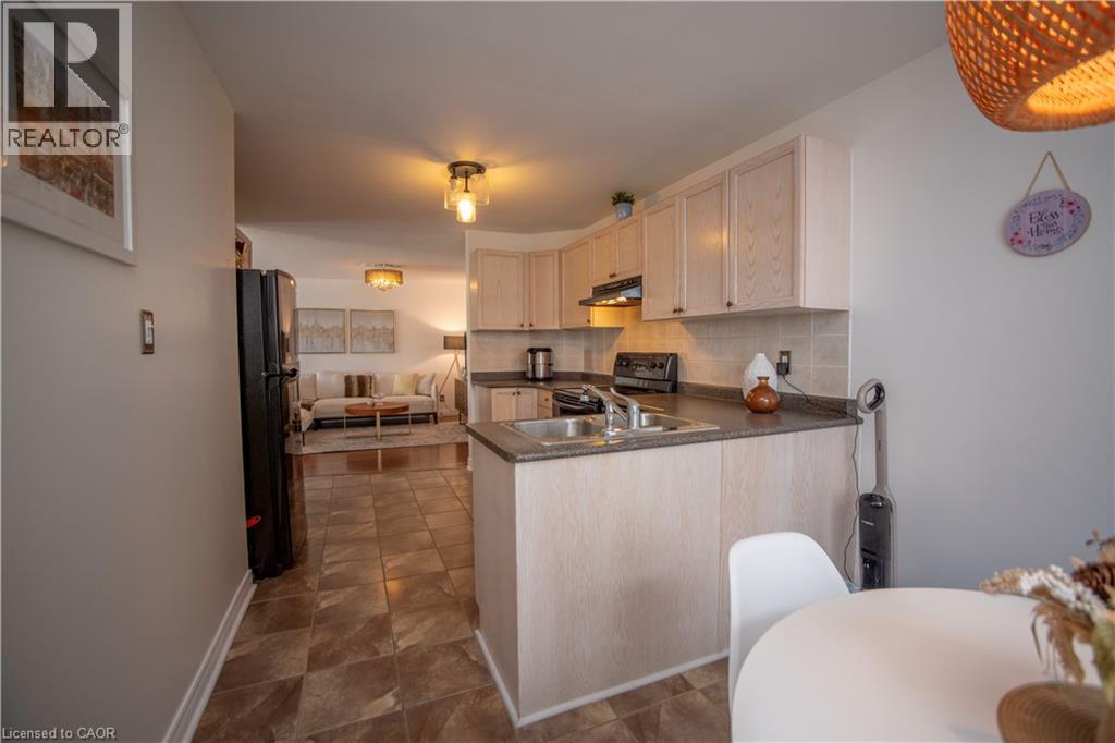 57 OSSINGTON Drive - 13