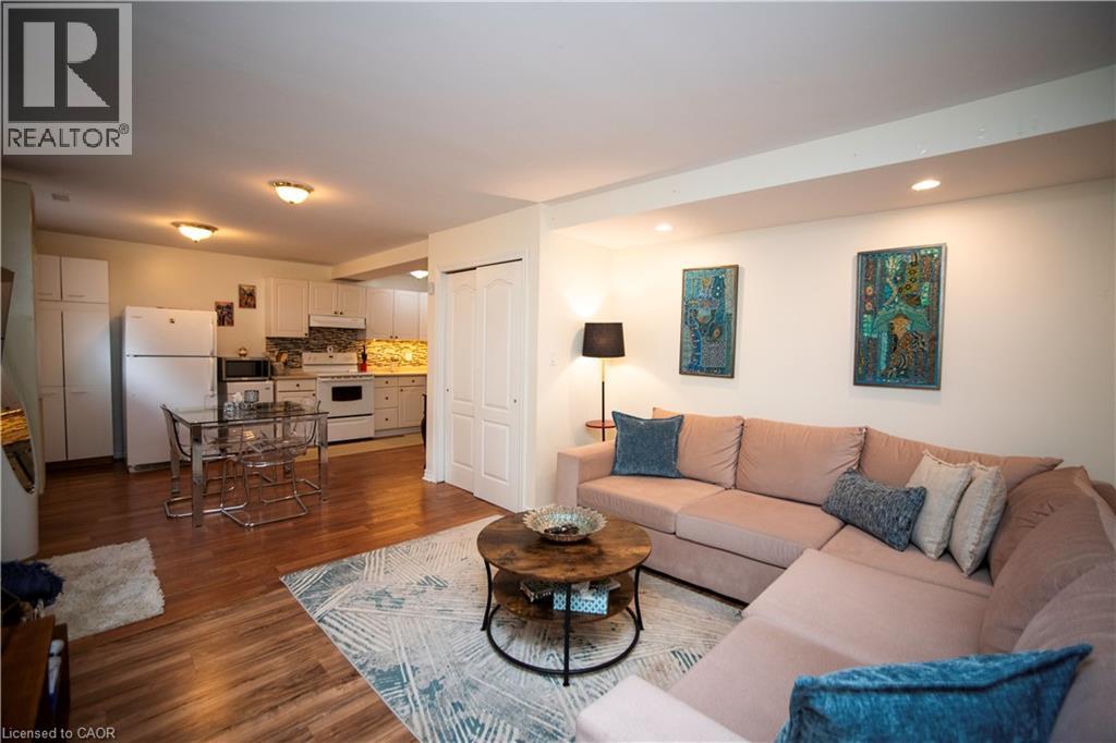 57 OSSINGTON Drive - 45