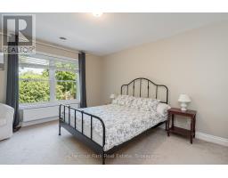 71 Hickory Street, Collingwood, ON L9Y3E7 Photo 33