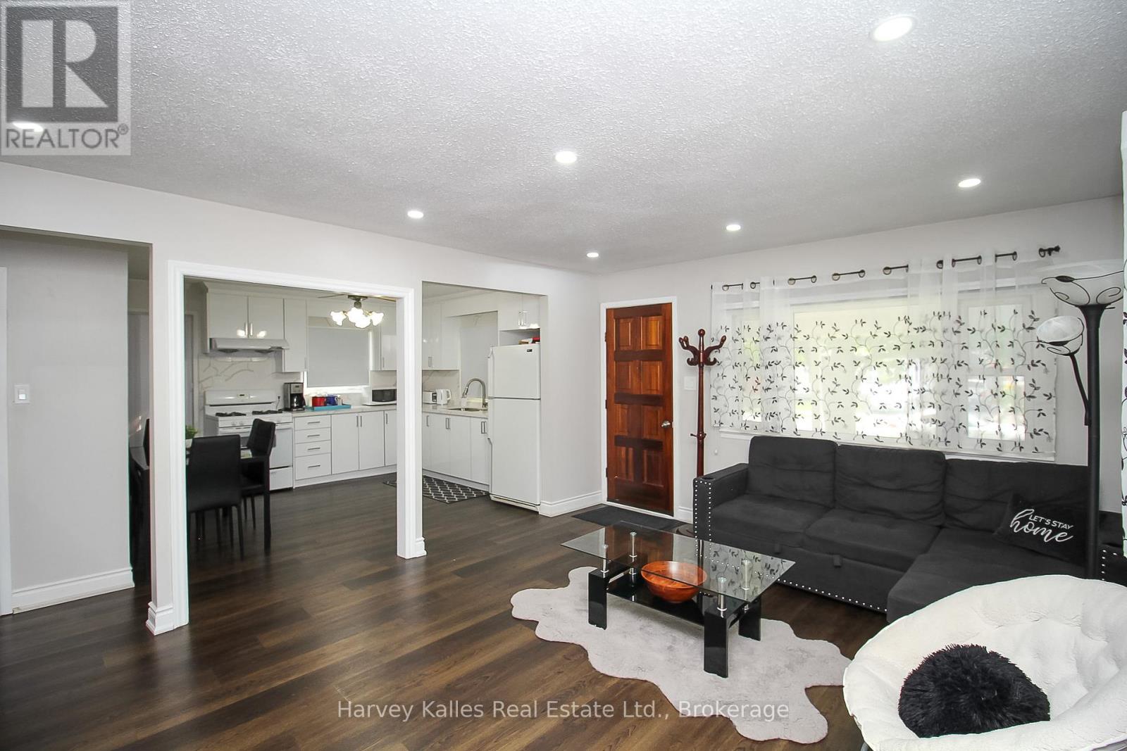 27 PEEL STREET - Image 13